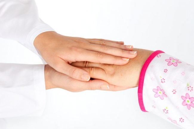 руки врача и пациента