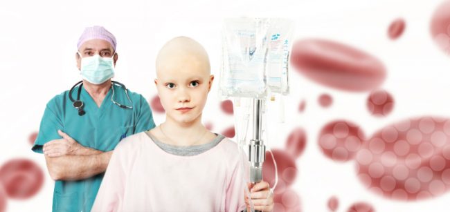 врач и девочка с лимфомой