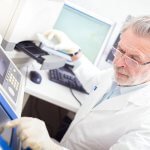 Физическая активность защищает от рака груди